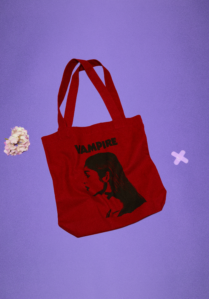red vampire tote